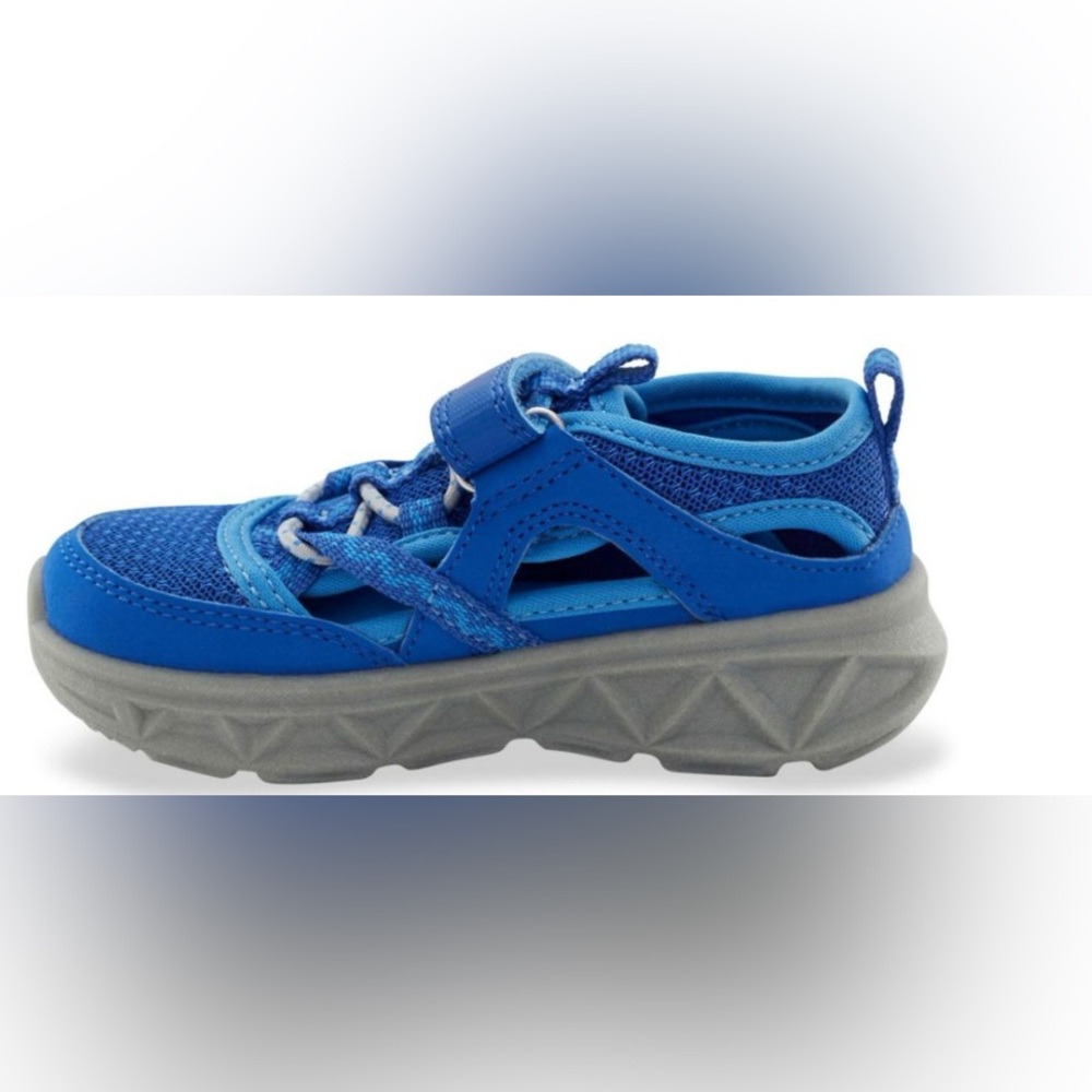 Oshkosh Boys Blue & Gray Strappy Summer Sandals Durable & Versatile Size 7T NWT